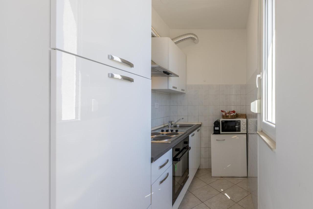 Apartment Split Karoglan Ngoại thất bức ảnh