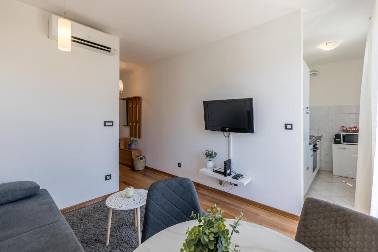 Apartment Split Karoglan Ngoại thất bức ảnh